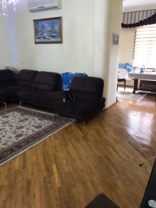 Satılır Köhnə Tikili, Sabunçu.r, Bakıxanov-5