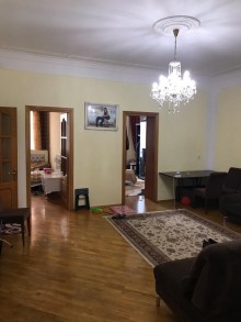 Satılır Köhnə Tikili, Sabunçu.r, Bakıxanov-7