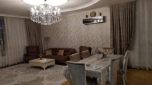 Satılır Yeni Tikili, Binəqədi.r, 8-ci mikrorayon-11