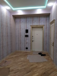 Satılır Yeni Tikili, Binəqədi.r, 8-ci mikrorayon, Azadlıq.m-20