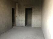 Satılır Yeni Tikili, Binəqədi.r, 6-cı mikrorayon, Azadlıq.m-8