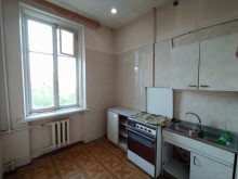 Satılır Köhnə Tikili, Sabunçu.r, Bakıxanov-6