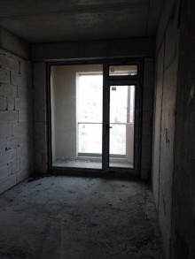 Satılır Yeni Tikili, Xəzər.r-13