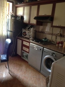 Satılır Köhnə Tikili, Sabunçu.r, Bakıxanov-6