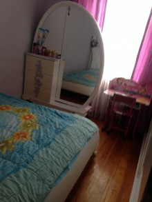 Satılır Köhnə Tikili, Sabunçu.r, Bakıxanov-8