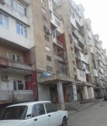 Satılır Köhnə Tikili, Xətai.r, Əhmədli, Əhmədli.m-1