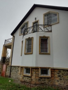 Satılır Həyət evi, Oğuz.ş-2