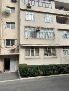 Satılır Köhnə Tikili, Nəsimi.r, 4-cü mikrorayon, Memar Əcəmi.m-1