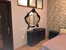 Satılır Yeni Tikili, Yasamal.r, Yasamal, İnşaatçılar.m-8