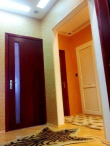 Satılır Köhnə Tikili, Sabunçu.r, Bakıxanov-9