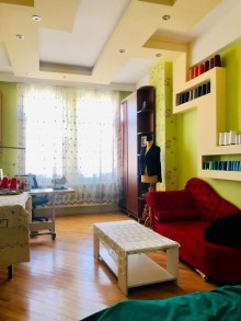 Satılır Yeni Tikili, Yasamal.r, Elmlər Akademiyası.m-9