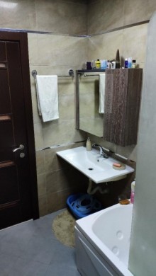Satılır Yeni Tikili, Yasamal.r, Yasamal, 20 Yanvar.m-12