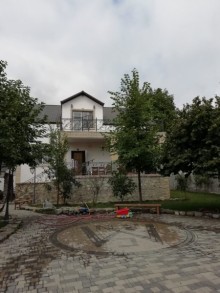 Kirayə (Aylıq) Villa, Oğuz.ş-1