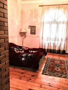 Satılır Həyət evi, Səbail.r, Badamdar, Elmlər Akademiyası.m-20