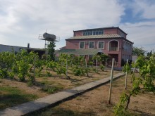 novxanida geniş bag sahesi olan ev satilir, -3