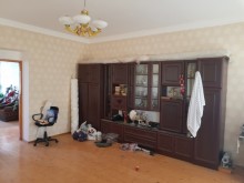 novxanida geniş bag sahesi olan ev satilir, -19