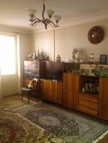 Satılır Köhnə Tikili, Nəsimi.r, Nizami.m-2