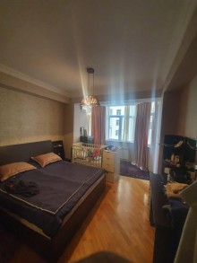 Satılır Yeni Tikili, Yasamal.r, Yeni Yasamal, İnşaatçılar.m-6
