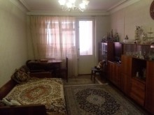 Satılır Köhnə Tikili, Nəsimi.r-2