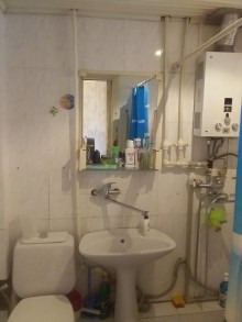 Satılır Köhnə Tikili, Nəsimi.r-14