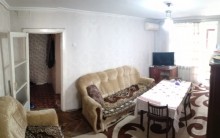 Satılır Köhnə Tikili, Binəqədi.r, 8-ci mikrorayon, Gənclik.m-4