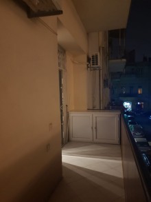 Satılır Köhnə Tikili, Səbail.r, Sahil.m-10
