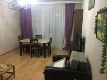 Satılır Köhnə Tikili, Binəqədi.r, 7-ci mikrorayon-2
