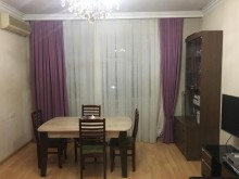 Satılır Köhnə Tikili, Binəqədi.r, 7-ci mikrorayon-3