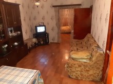 Satılır Köhnə Tikili, Nəsimi.r, 4-cü mikrorayon, Memar Əcəmi.m-2