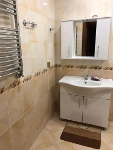 Satılır Yeni Tikili, Nəsimi.r-14