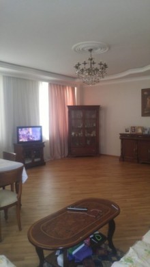 Satılır Yeni Tikili, Nəsimi.r, Gənclik.m-8
