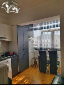 Satılır Köhnə Tikili, Suraxanı.r, Qaraçuxur, Neftçilər.m-1