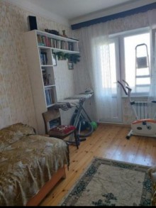 Satılır Köhnə Tikili, Suraxanı.r, Qaraçuxur, Neftçilər.m-6