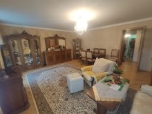 Satılır Köhnə Tikili, Yasamal.r, Yasamal, İnşaatçılar.m-5