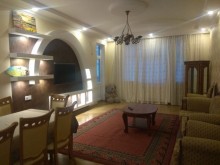 Satılır Yeni Tikili, Binəqədi.r, 8-ci mikrorayon, Azadlıq.m-6
