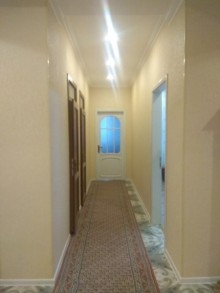 Satılır Yeni Tikili, Binəqədi.r, 8-ci mikrorayon, Azadlıq.m-8