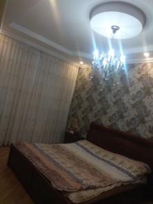 Satılır Yeni Tikili, Binəqədi.r, 8-ci mikrorayon, Azadlıq.m-14