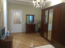 Satılır Yeni Tikili, Binəqədi.r, 8-ci mikrorayon, Azadlıq.m-20