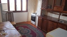 Satılır Köhnə Tikili, Binəqədi.r, 8-ci mikrorayon, Azadlıq.m-3