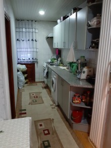 Satılır Köhnə Tikili, Binəqədi.r, 7-ci mikrorayon, Dərnəgül.m-5