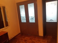 Satılır Köhnə Tikili, Yasamal.r, Yasamal, Elmlər Akademiyası.m-6
