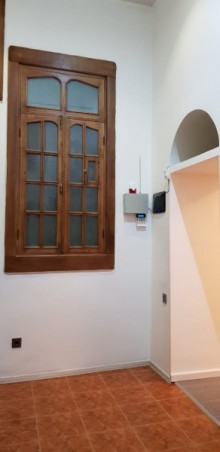 Satılır Köhnə Tikili, Səbail.r, İçərişəhər.m-7