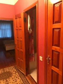 Satılır Köhnə Tikili, Binəqədi.r, 9-cu mikrorayon, Nəsimi.m-7