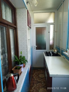 Satılır Köhnə Tikili, Binəqədi.r, 9-cu mikrorayon, Nəsimi.m-4
