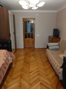 Satılır Köhnə Tikili, Nərimanov.r, N.Nərmanov.m-15