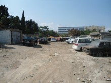 Satılır Torpaq, Yasamal.r-3