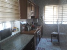 Satılır Köhnə Tikili, Nəsimi.r, 28 May.m-5
