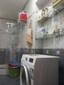 Satılır Köhnə Tikili, Nəsimi.r, 28 May.m-6