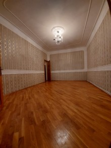 Satılır Köhnə Tikili, Nərimanov.r, N.Nərmanov.m-8