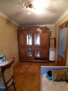 Satılır Köhnə Tikili, Nəsimi.r, 3-cü mikrorayon, Memar Əcəmi.m-7